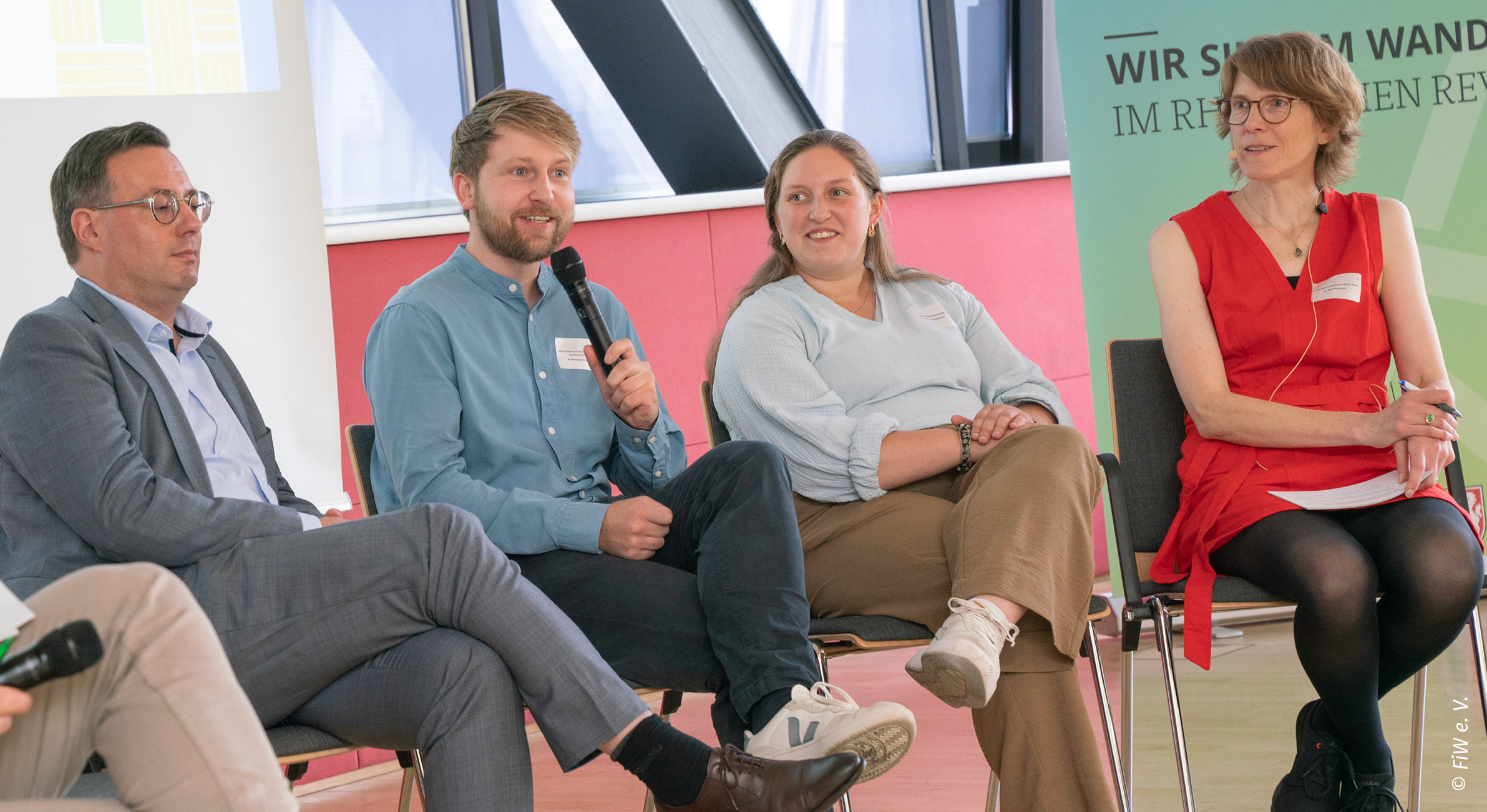 An der Podiumsdiskussion konnte sich auch das Publikum beteiligen.